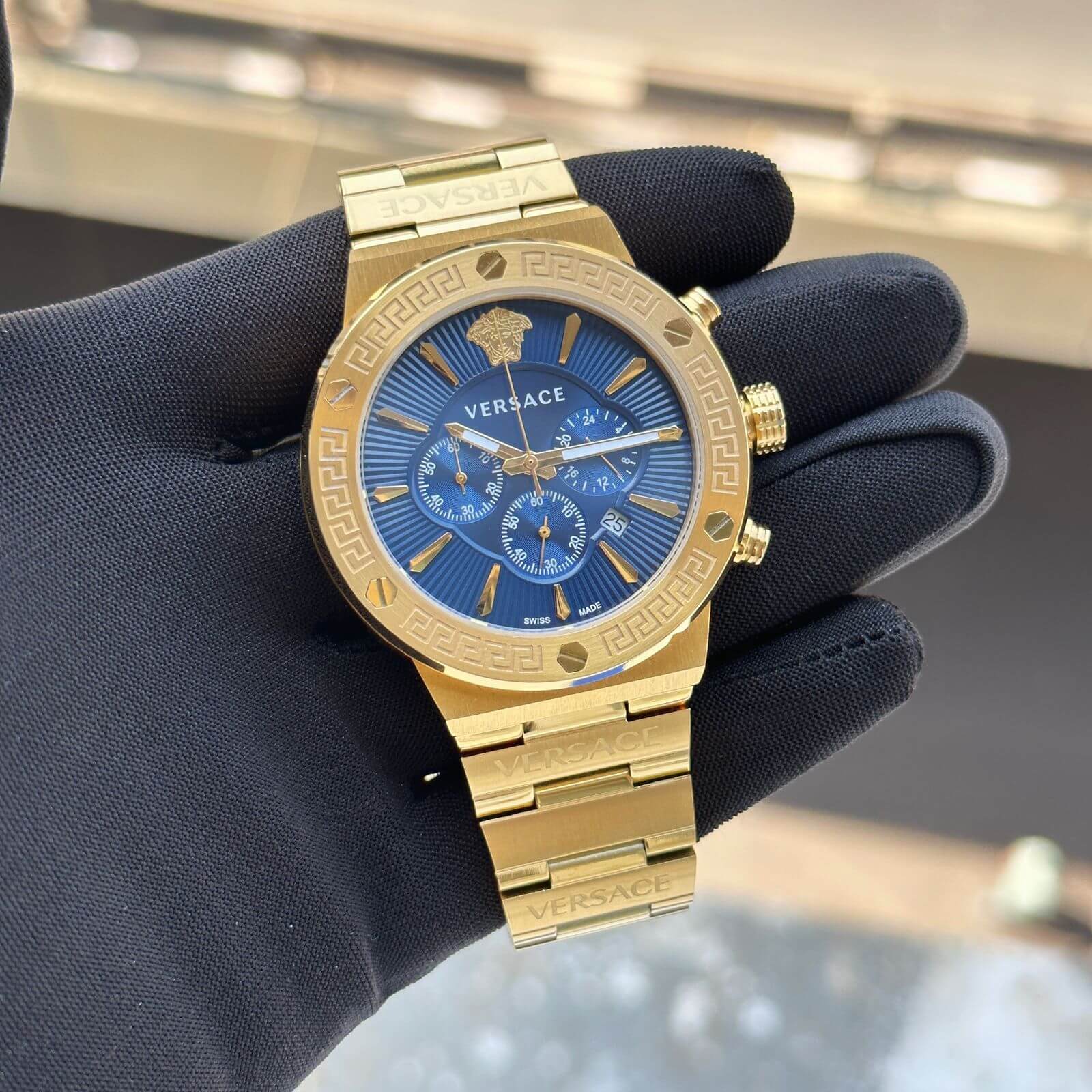Versace-Greca-logo-Chrono-SERIES-Gold-1-1.jpg